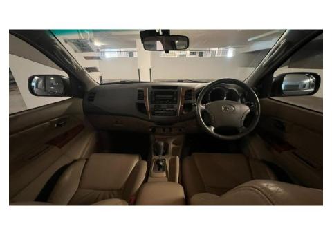 TOYOTA FORTUNER 2009年 142529Km