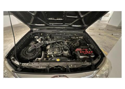 TOYOTA FORTUNER 2009年 142529Km