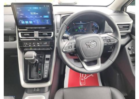 TOYOTA INNOVA 2023年 5030Km