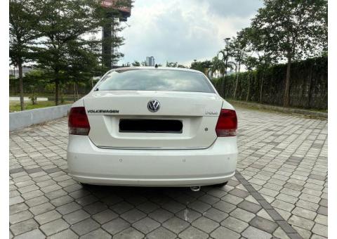 VOLKSWAGEN POLO 2015年 94000Km