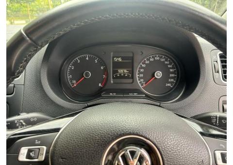 VOLKSWAGEN POLO 2015年 94000Km