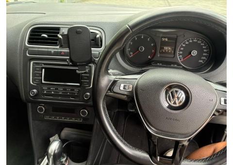 VOLKSWAGEN POLO 2015年 94000Km
